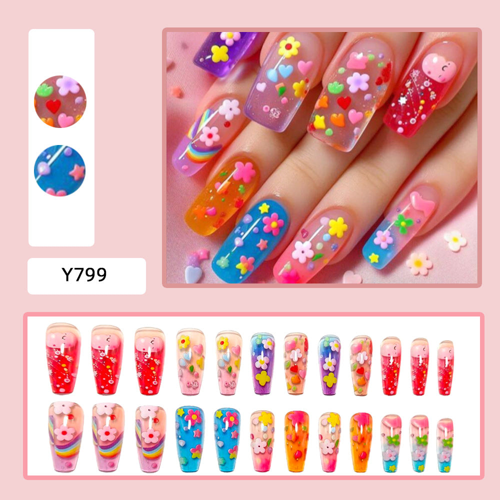 Kunstnägel mit Bunten Floralen Motiven und 3D-Details Brehn