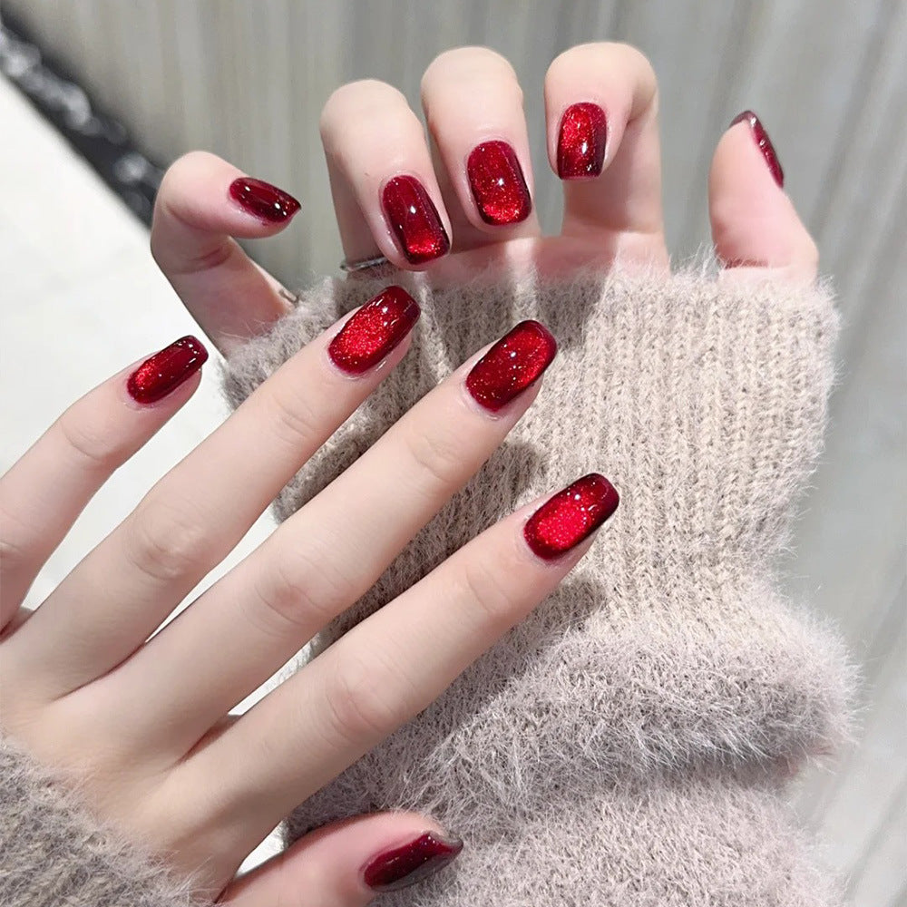 Glitzernde Kunstnägel Im Eleganten Design Brehn
