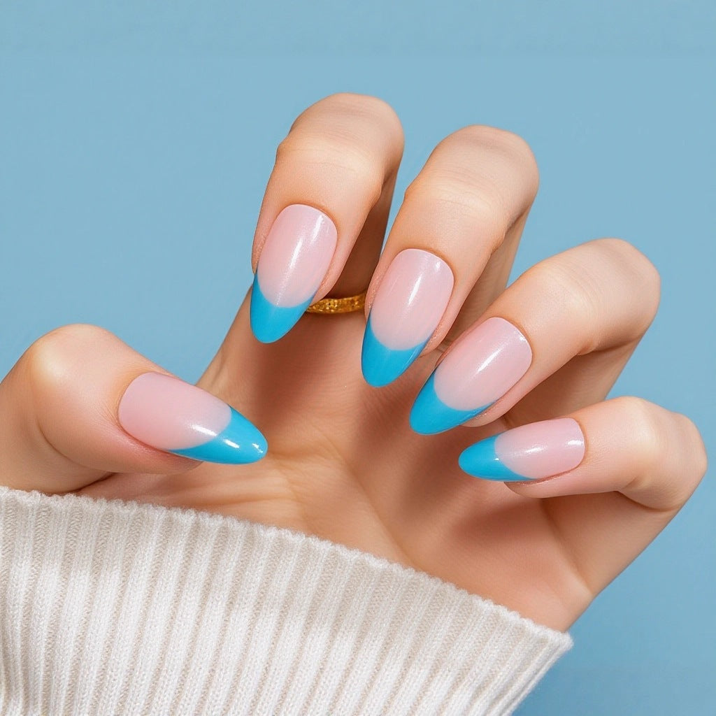 Elegante und Stilvolle French-Design Nagelkunst Brehn