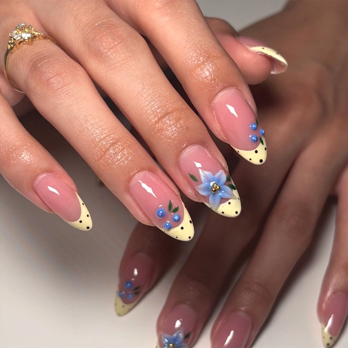 Trendige Nagelkunst Brehn