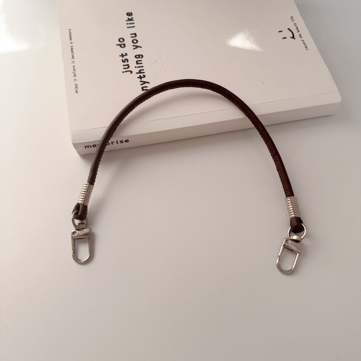Stylische Silikon-Handykette Brehn