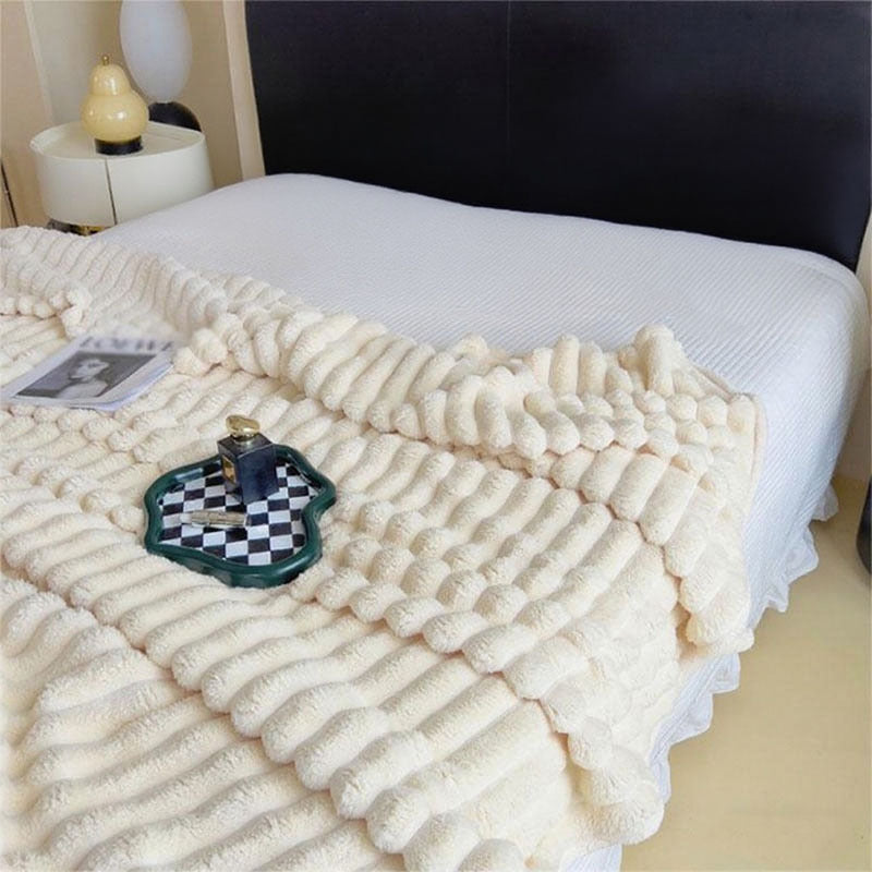 Damen Plüsch Tagesdecke mit strukturiertem Design Brehn