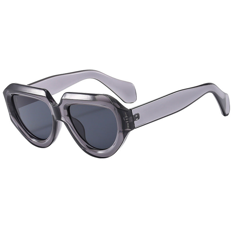 Damen Cat-Eye Sonnenbrille mit modernem transparentem Rahmen und UV-Schutz Brehn