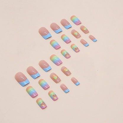 Künstlerische Herz-Themen Press-On Nageldesigns Brehn