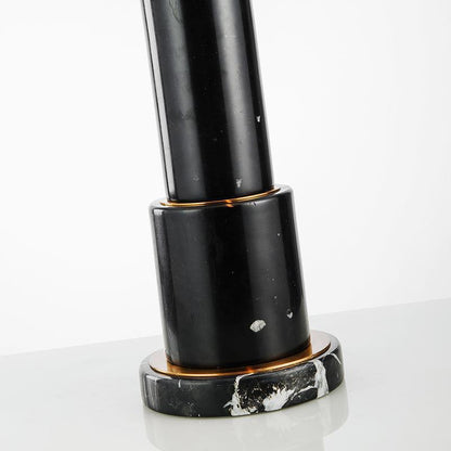 Moderne Minimalistische Tischlampe mit Texturiertem Schirm