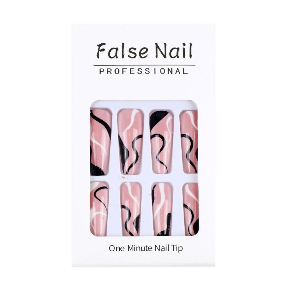 Kreatives Nageldesign Brehn