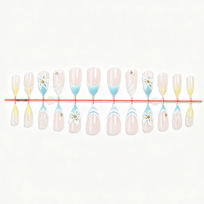 Kunstnagelset mit elegantem Blumendesign und stilvollen Farbverläufen Brehn