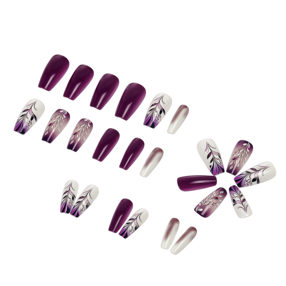 Kunstnägel mit elegantem floralen Design Brehn