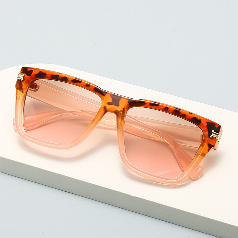 Damen Moderne Quadrat-Sonnenbrille mit exklusiven Akzenten Brehn