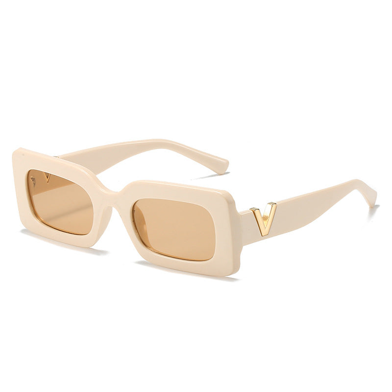 Damen modische quadratische Sonnenbrille mit stilvollem Metallbesatz Brehn
