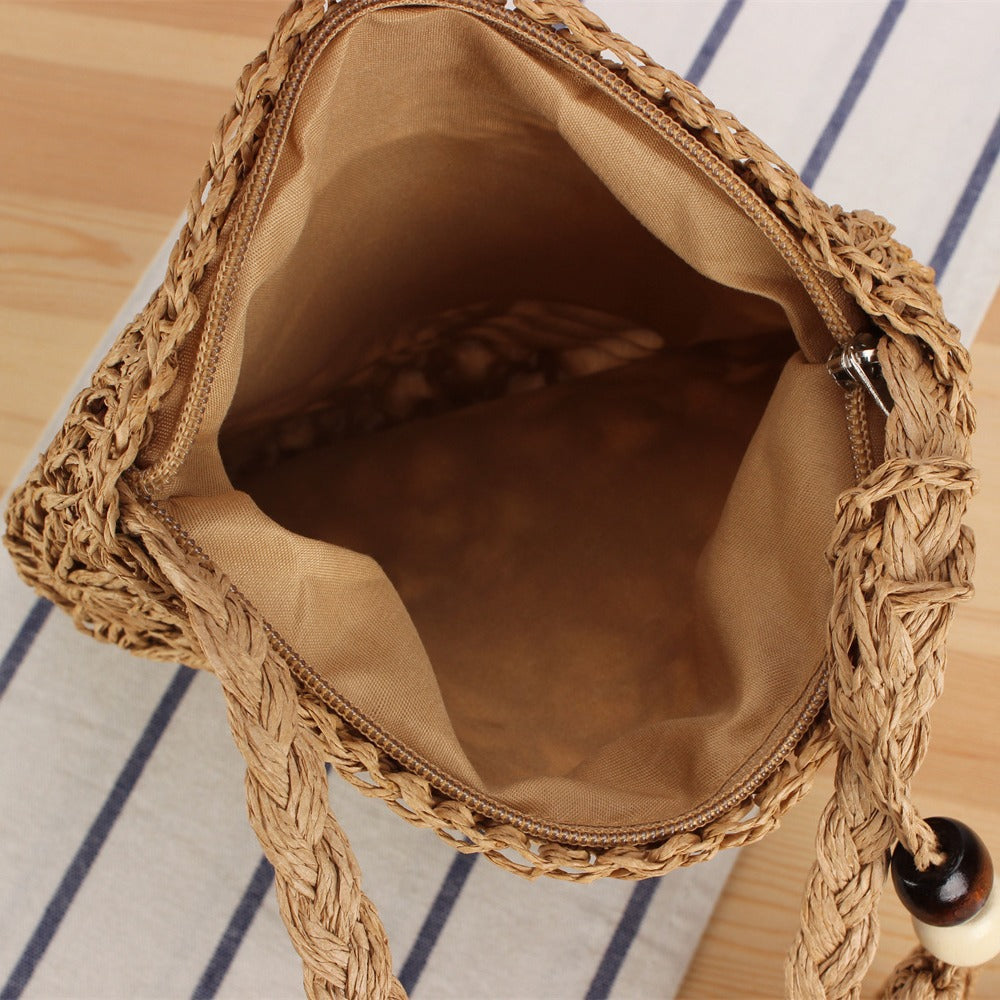 Handtasche Aus Handgeknüpftem Naturmaterial mit Elegantem Quastenanhänger Brehn