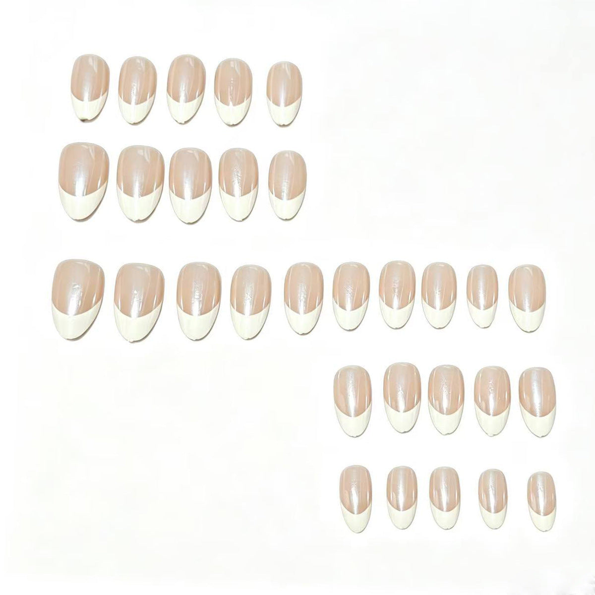Elegantes French Tip Nagelkunstset Brehn