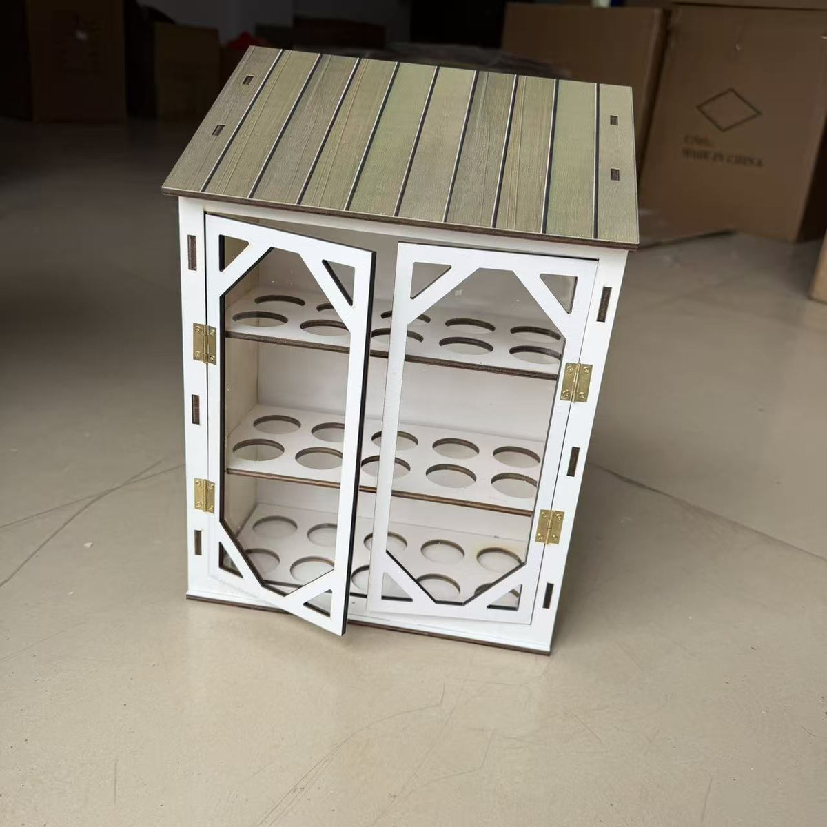 Dekorativer Vitrinenschrank Brehn