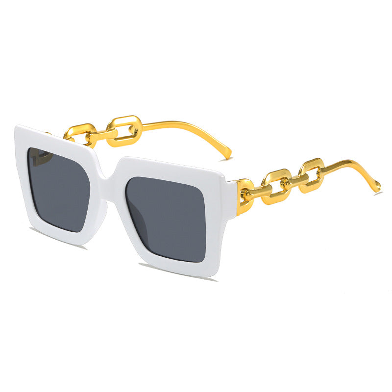 Damen Modische Sonnenbrille mit einzigartigem rechteckigen Rahmen und Kettendetails Brehn