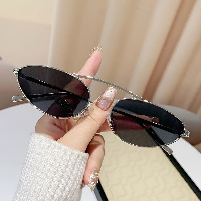 Damen modische Sonnenbrille im eleganten Ovaldesign Brehn