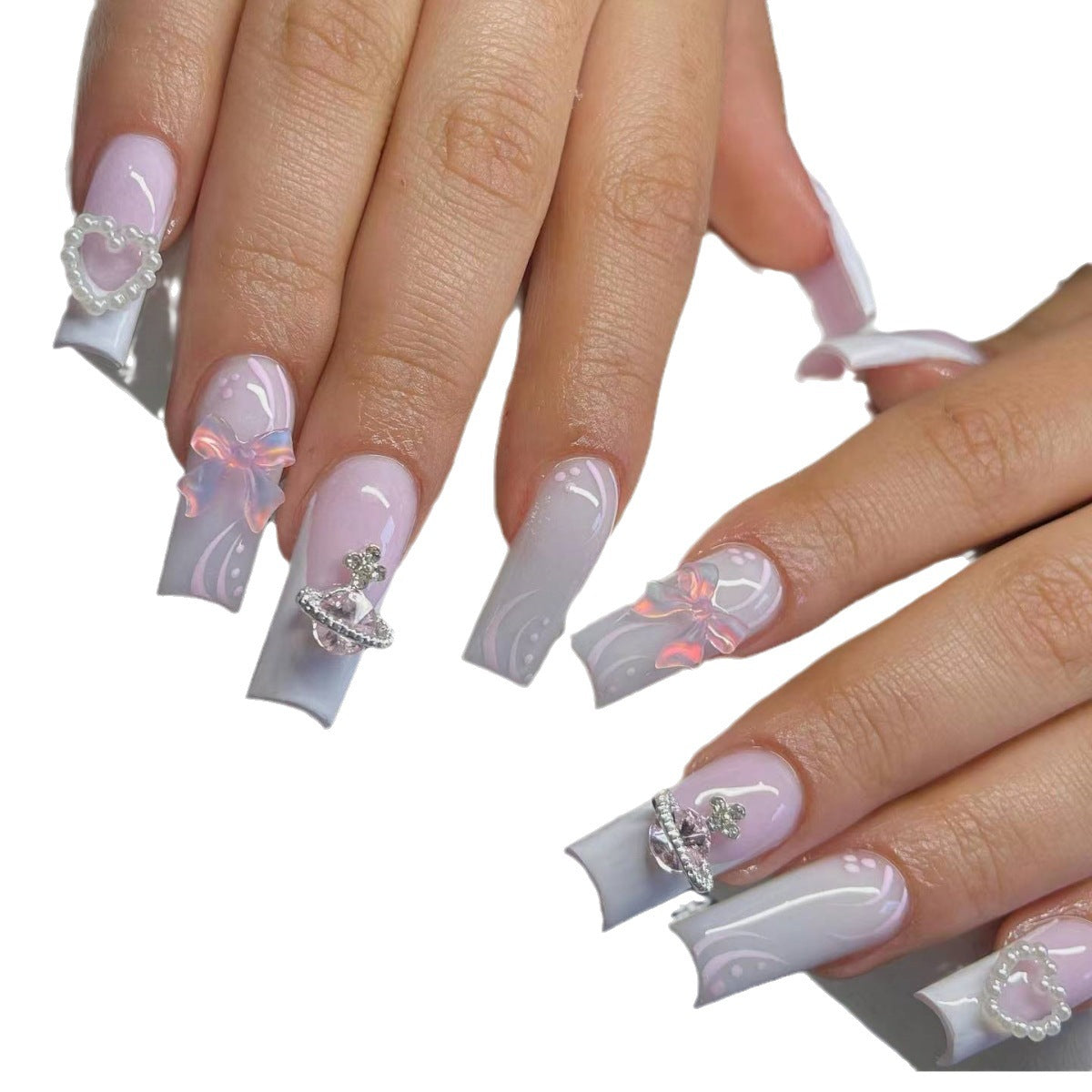 Glamouröse 3D dekorierte Nagelverlängerungen Brehn