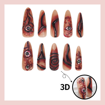 Kreatives Kunstnagelset mit gruseligem Design Brehn