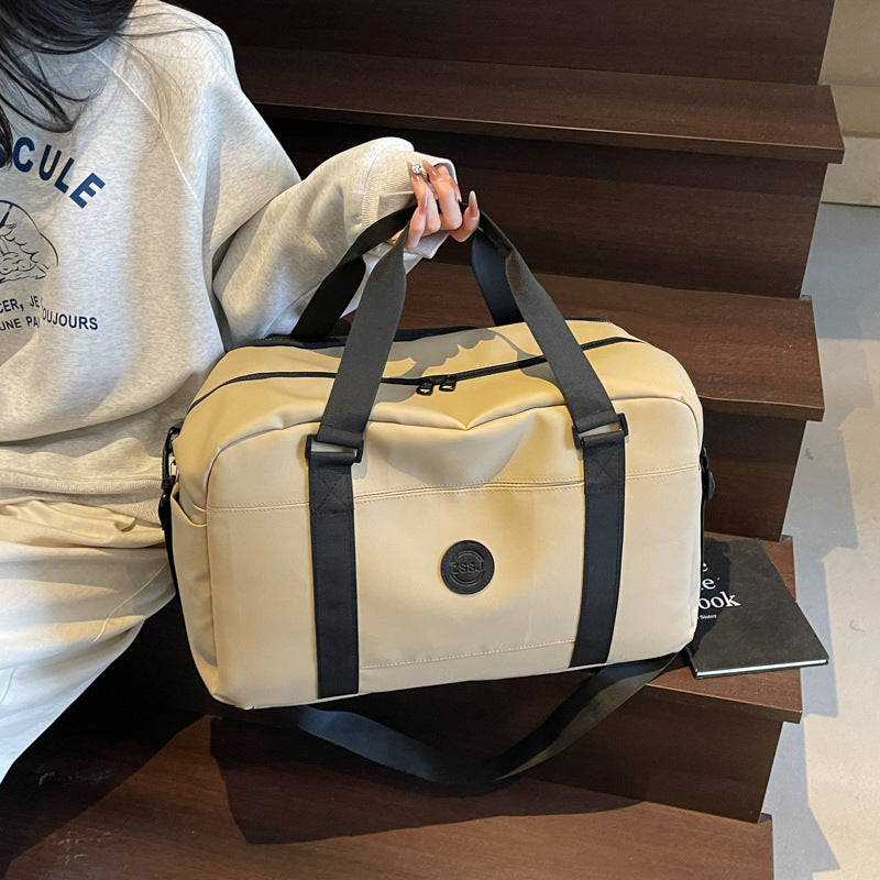 Multifunktionale Reisetasche Mit Strapazierfähigem Obermaterial Und Praktischem Innenraum Brehn