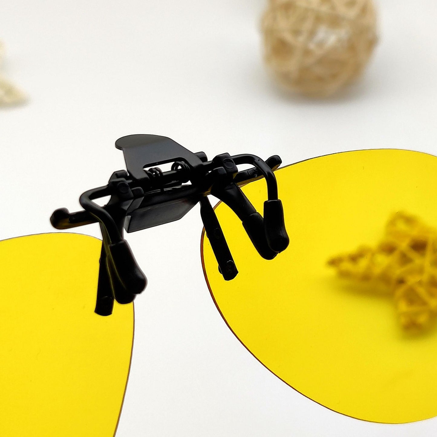 Damen schicke und moderne Sonnenbrille mit polarisierenden Gläsern Brehn