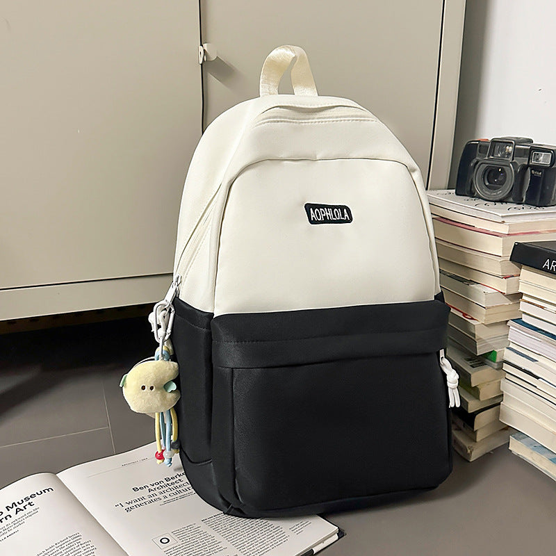 Vielseitiger lässiger Rucksack mit süßem Schlüsselanhänger Brehn