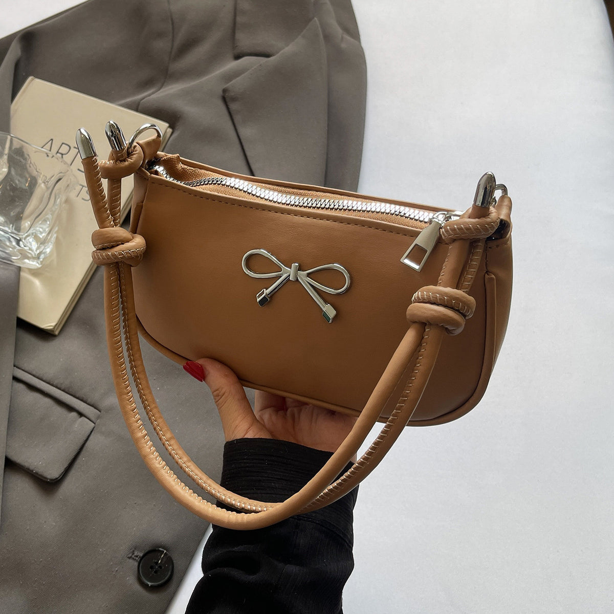 Elegante strukturierte Handtasche