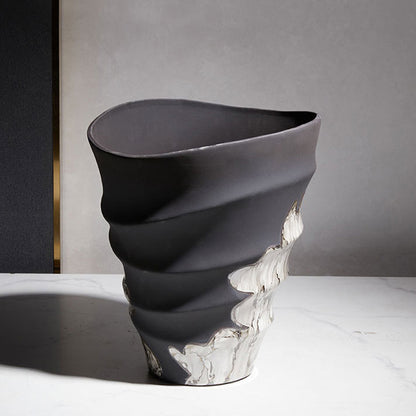 Zeitgenössische geometrische dekorative Vase
