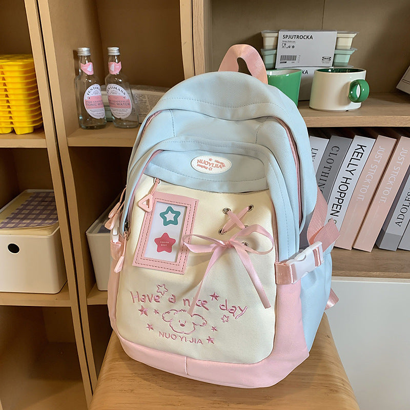 Verspielt bestickter Kordelzug-Schulrucksack