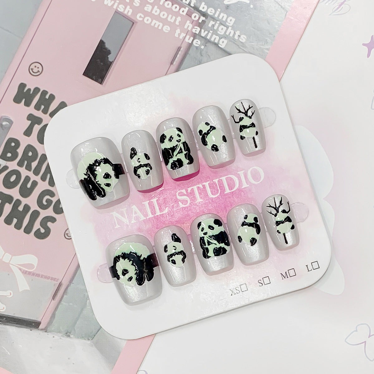 Künstliche Nagelspitzen mit Pandadesign Brehn