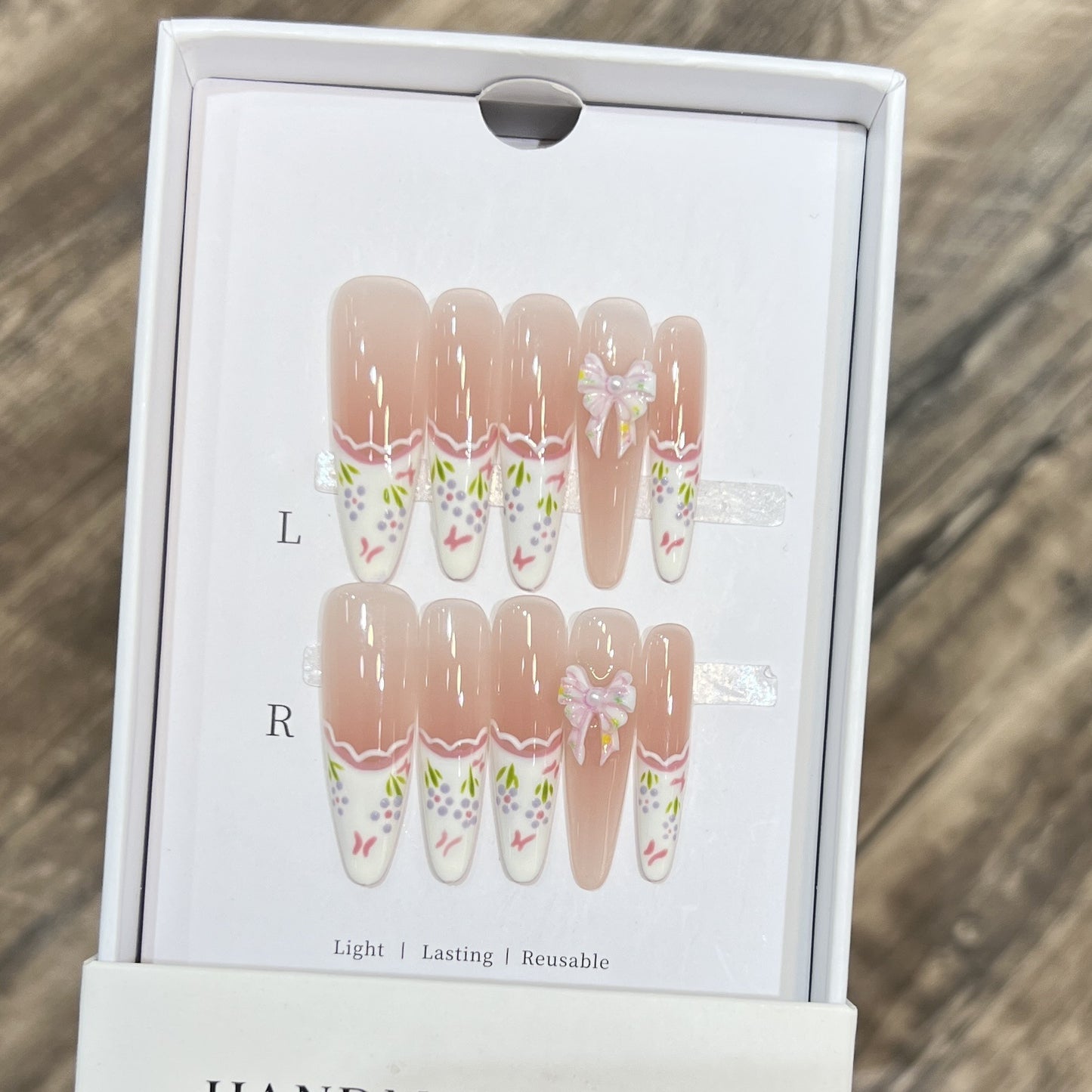 Elegantes Florales Stiletto Press-On Nail Art Set Brehn