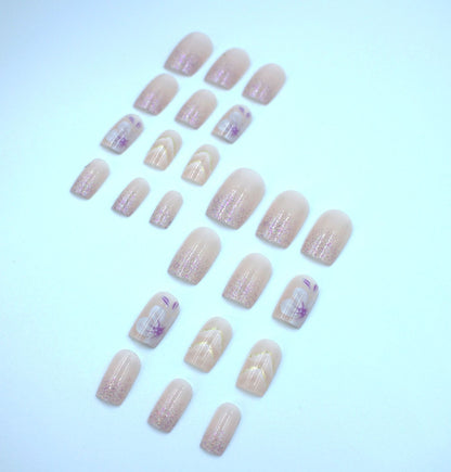 Elegantes Floral Press-On Nagelkunst Set