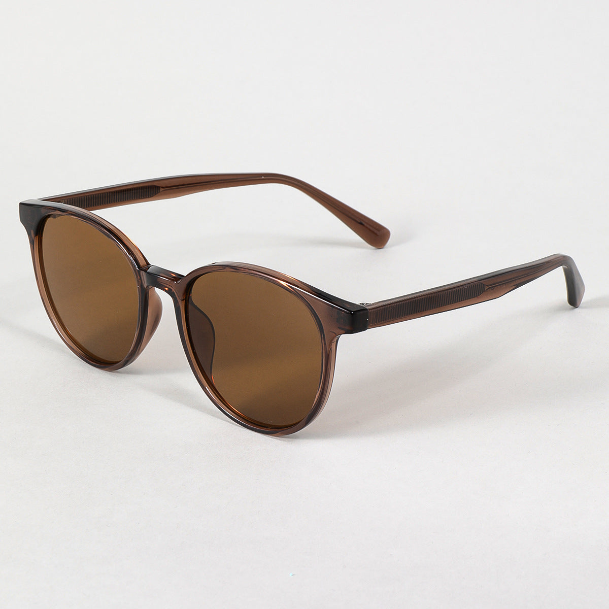 Damen modische Sonnenbrille im eleganten, runden Design mit UV-Schutz Brehn
