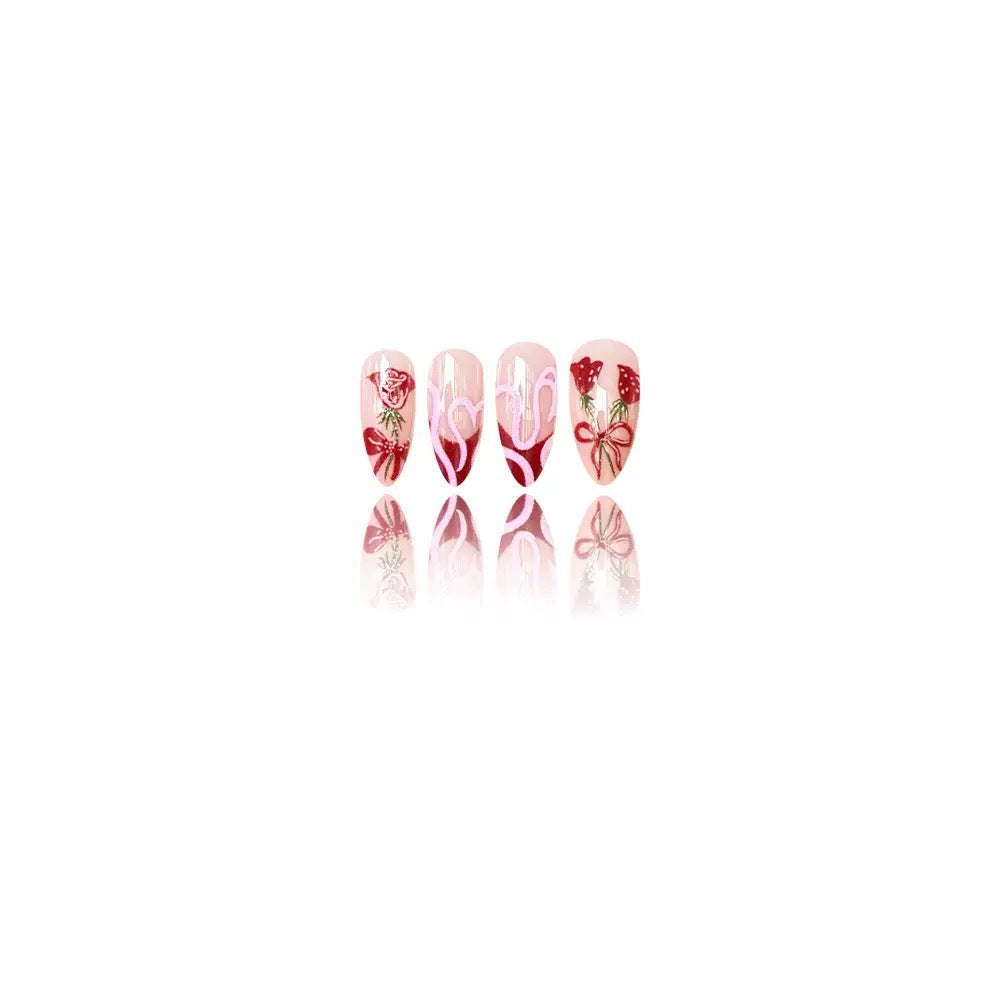 Kunstnagelset mit romantischen Herz- und Rosenmotiven Brehn