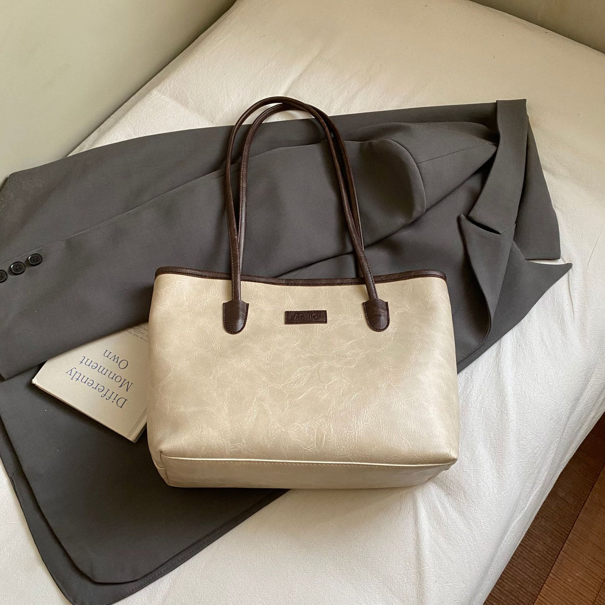 Elegante Strukturierte Tragetasche