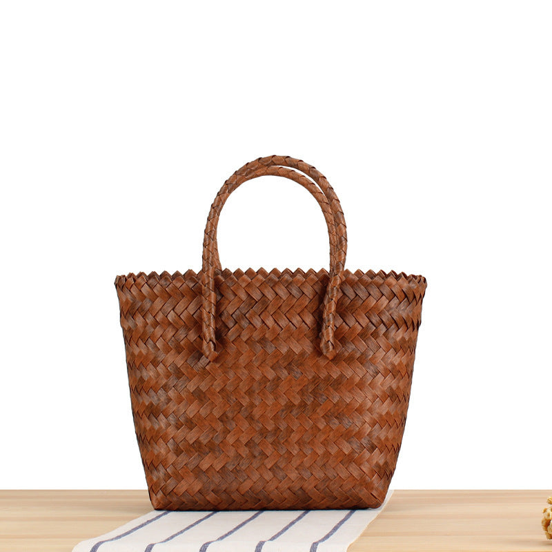 Tragetasche Aus Handgewebtem Naturmaterial mit Geflochtenem Design Brehn