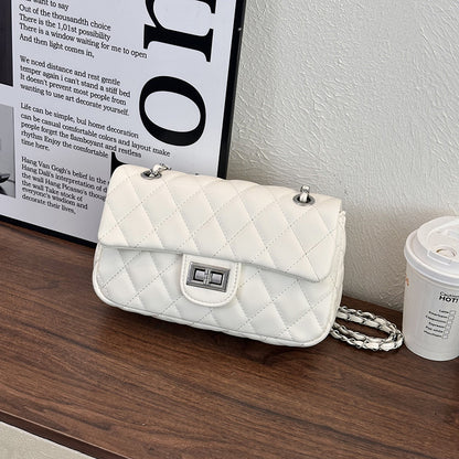 Gequiltete Kettenriemen Abendclutch Tasche
