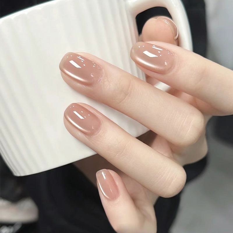 Glänzendes Nagelset Brehn