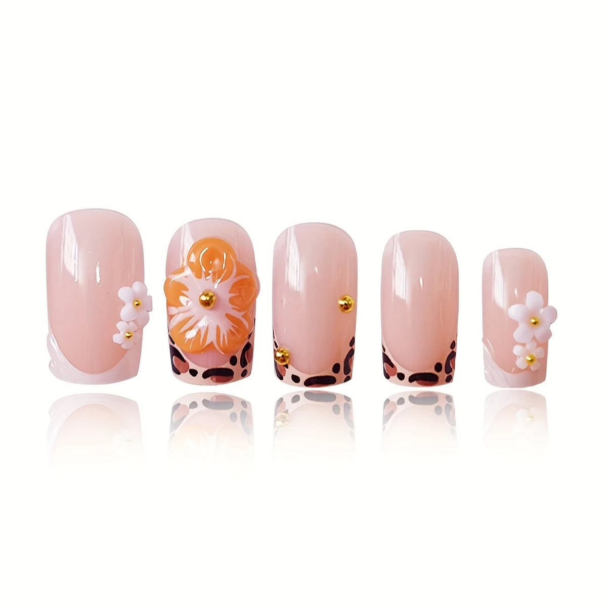 Künstlerisches Floral-Nageldesign Brehn