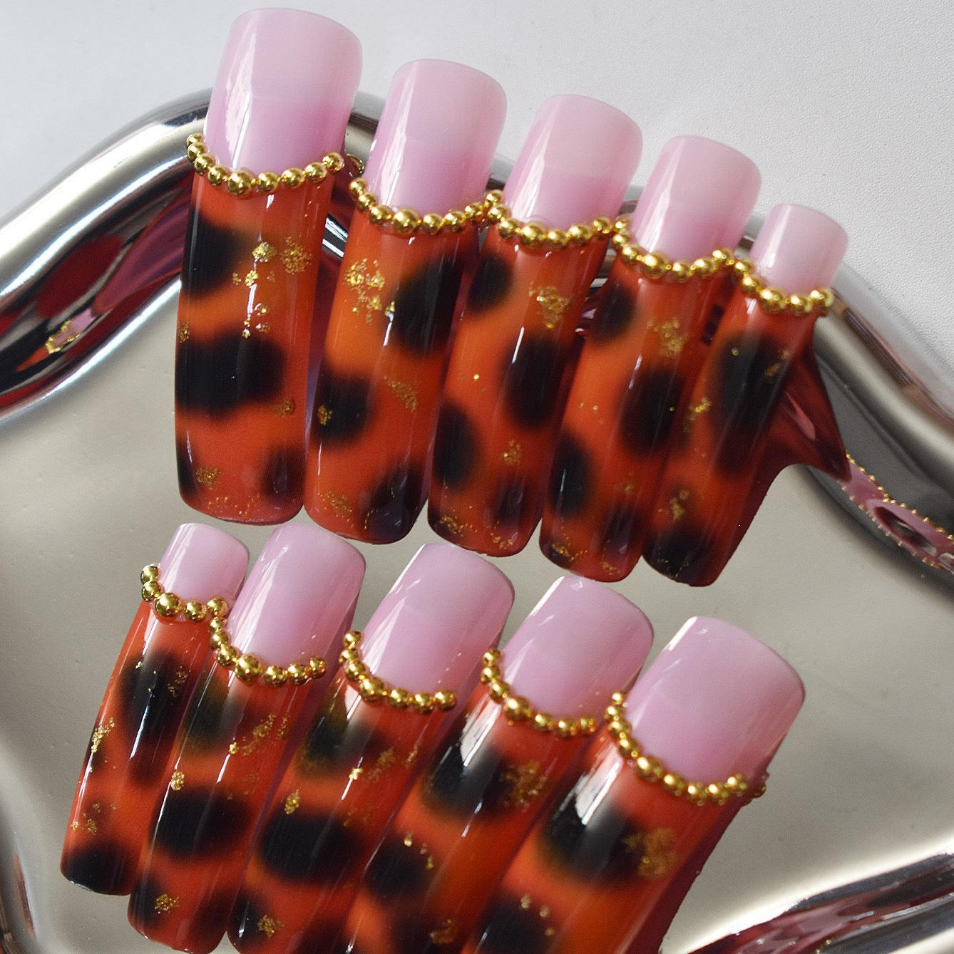 Elegante Schildkrötenmuster Acryl-Nagelverlängerungen Brehn