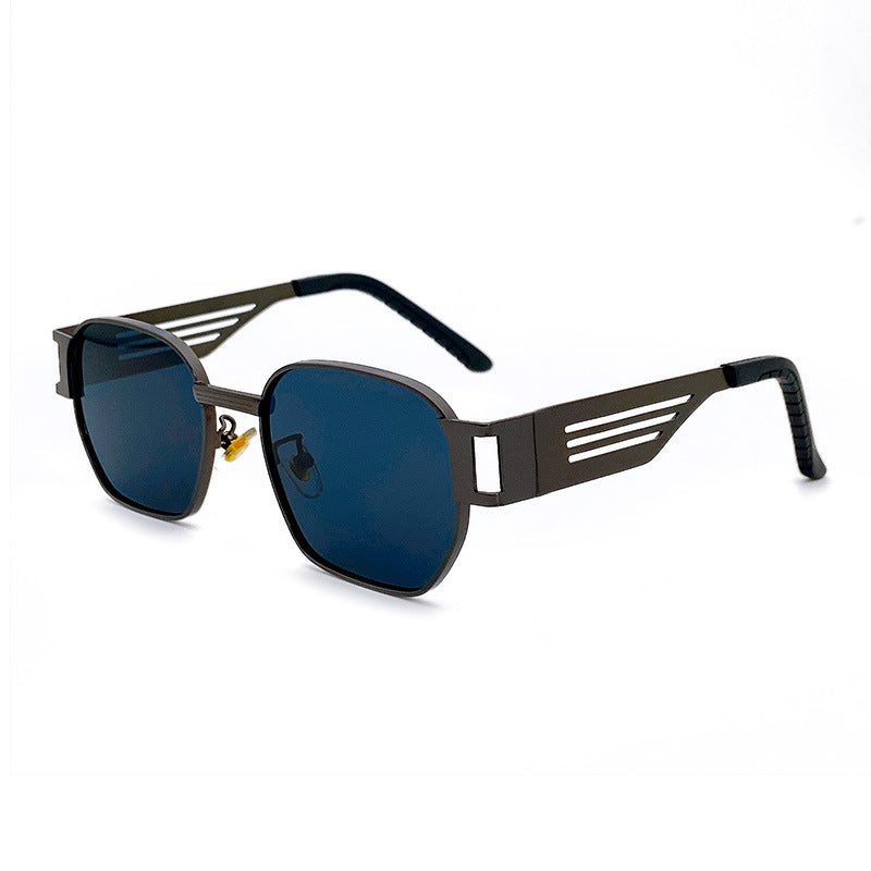 Stilvolle Oversized Sonnenbrille Im Modernen Metalldesign Brehn