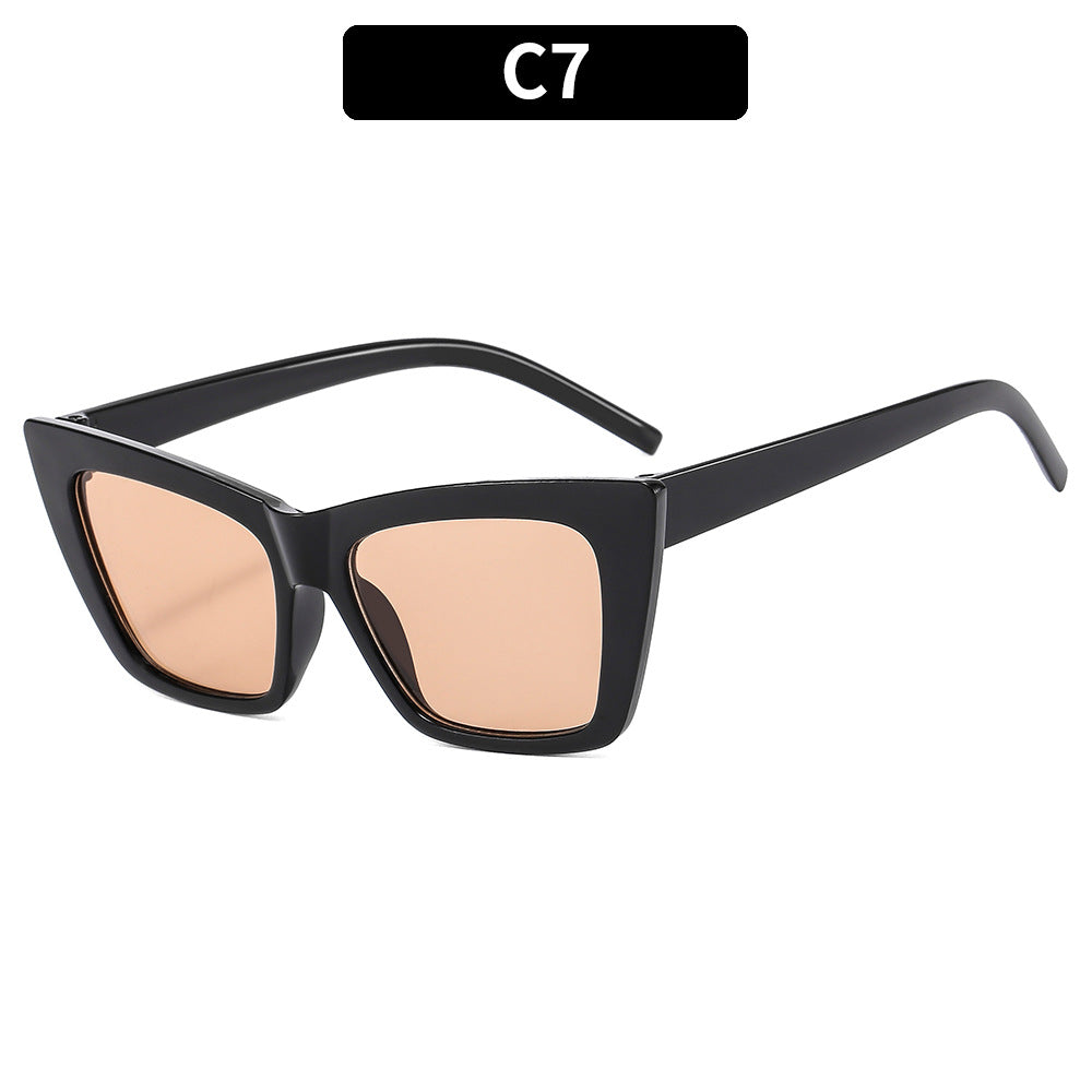 Stylische Winkelform Brille