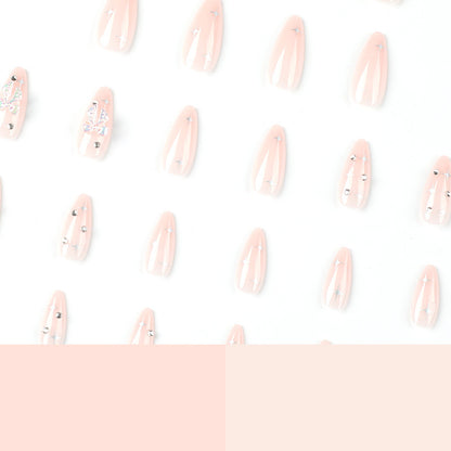 Kunstvolle Stiletto-Nägel mit eleganter Verzierungs-Gestaltung Brehn