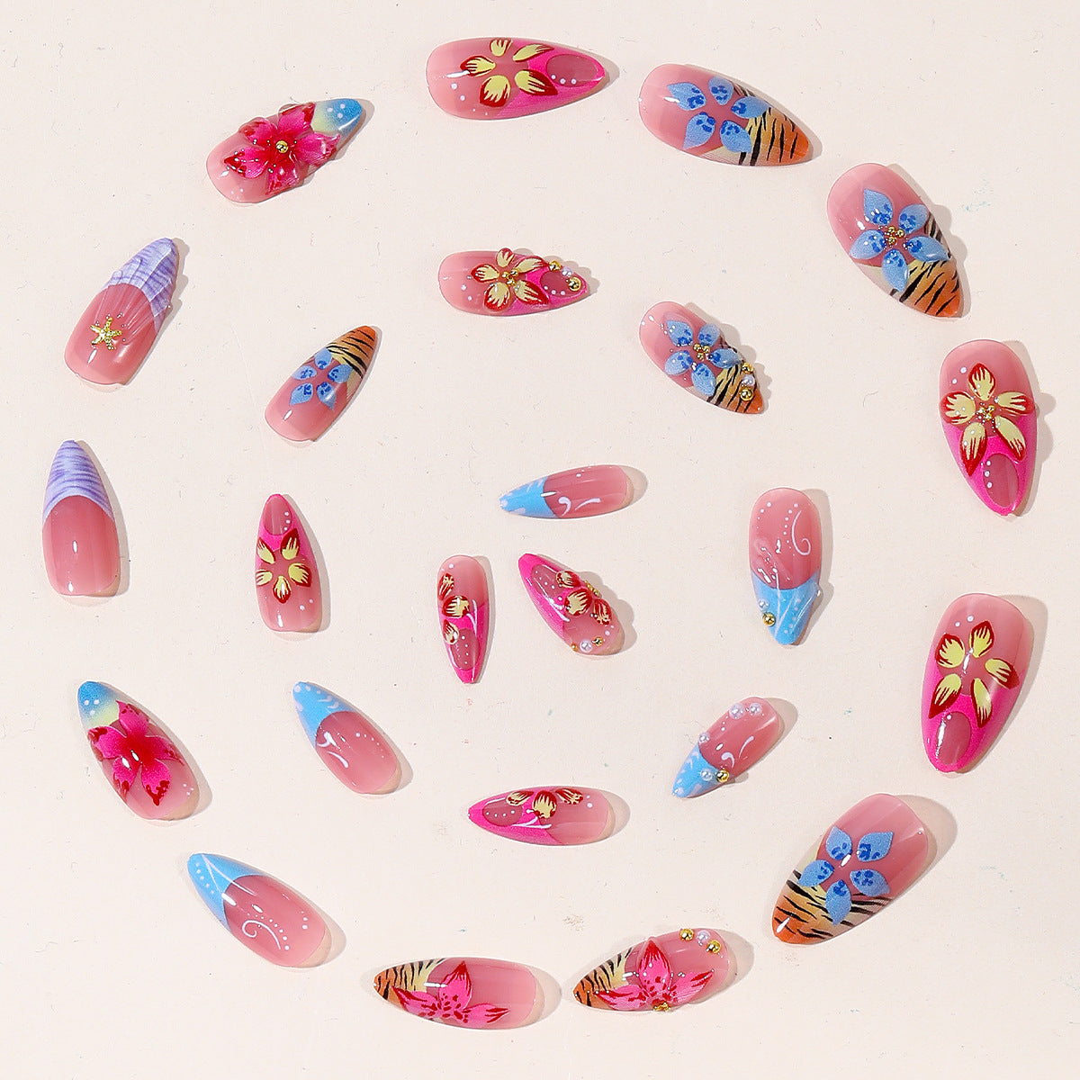 Künstlerische 3D Blumen Nagelerweiterungen Brehn