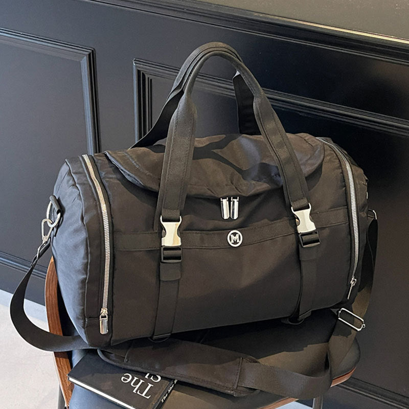 Sportliche Tragetasche mit Mehreren Fächern und Robustem Design Brehn