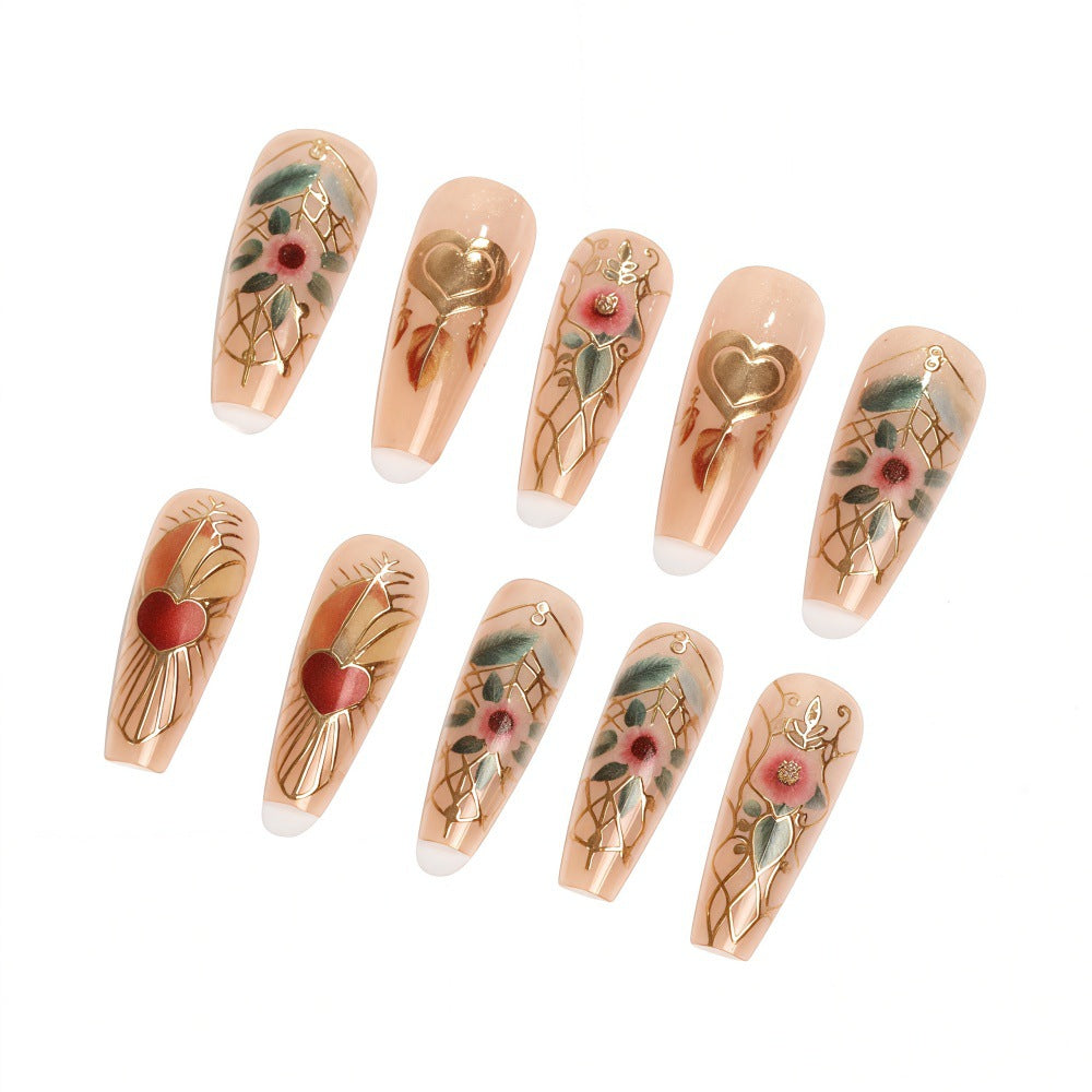 Kreative Kunstnägel mit floralem und romantischem Design Brehn