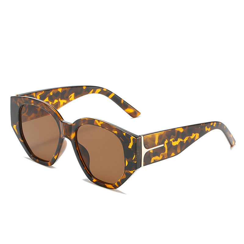 Modische Cat-Eye Sonnenbrille mit einzigartigem geometrischem Rahmen Brehn