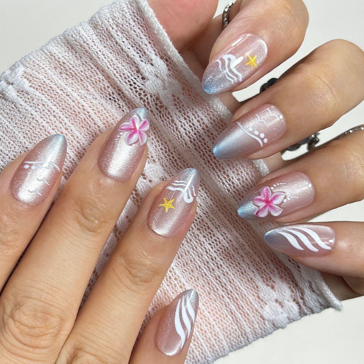 Dekoratives Press-On Nageldesign Brehn