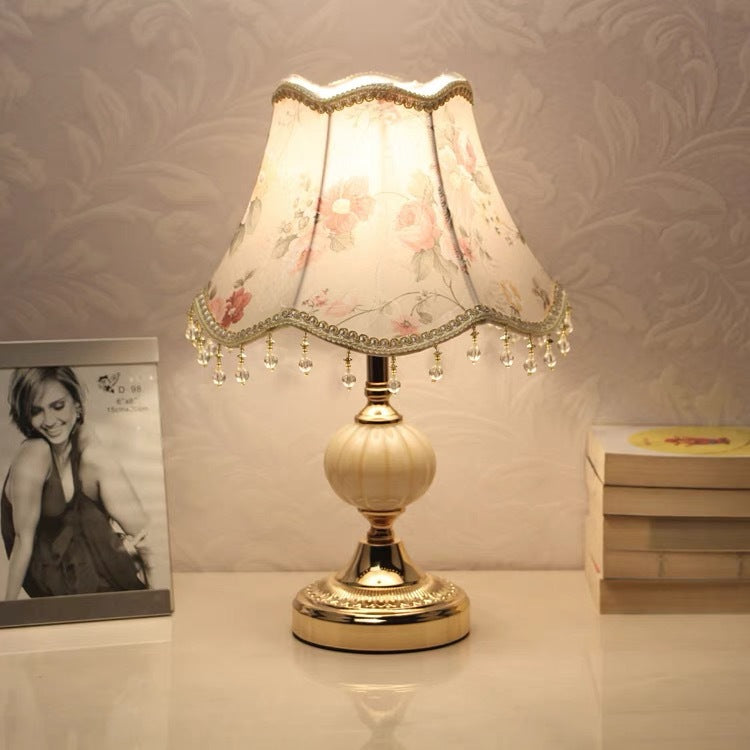 Vintage Floral Shade Tischlampe