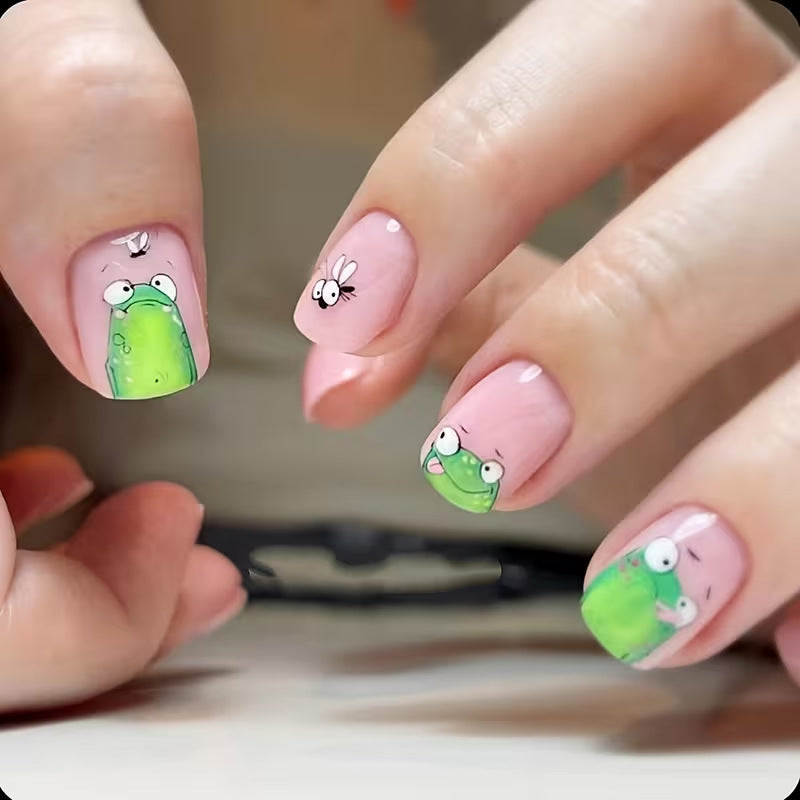 Verspielte, von Fröschen inspirierte Nagelkunst-Verzierungen Brehn