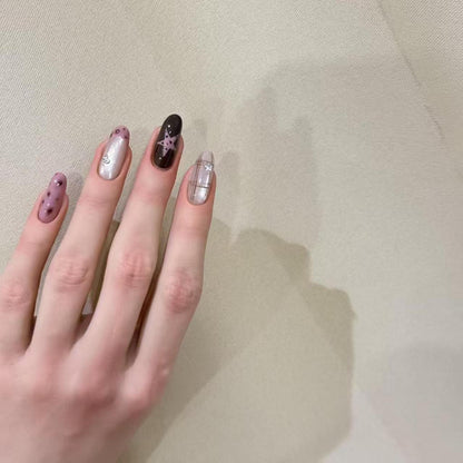 Stylische Nagelkunst