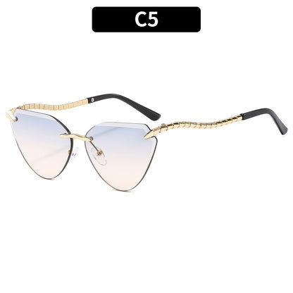 Elegante Cateye-Sonnenbrille mit strukturierten Bügeln